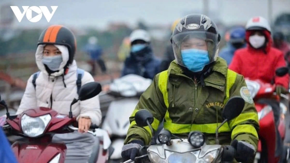 Strong cold grips across Northern, Central Vietnam, temperatures drop sharply